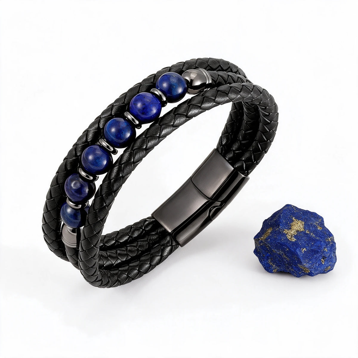Bransoletka Torin obok surowego lapis lazuli, minerały poza zestawem