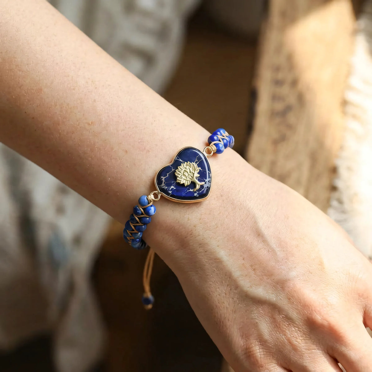 Szlachetny lapis lazuli w nowoczesnej formie